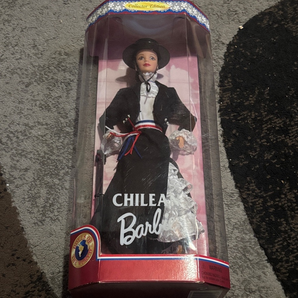Barbie Collector's Edition in Black and White Attire